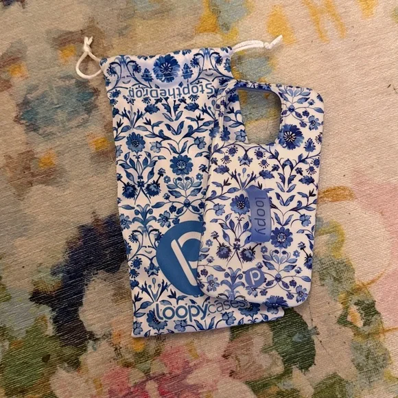 iPhone 15 Pro Blue Willow Loopy Case - Picture 2 of 8